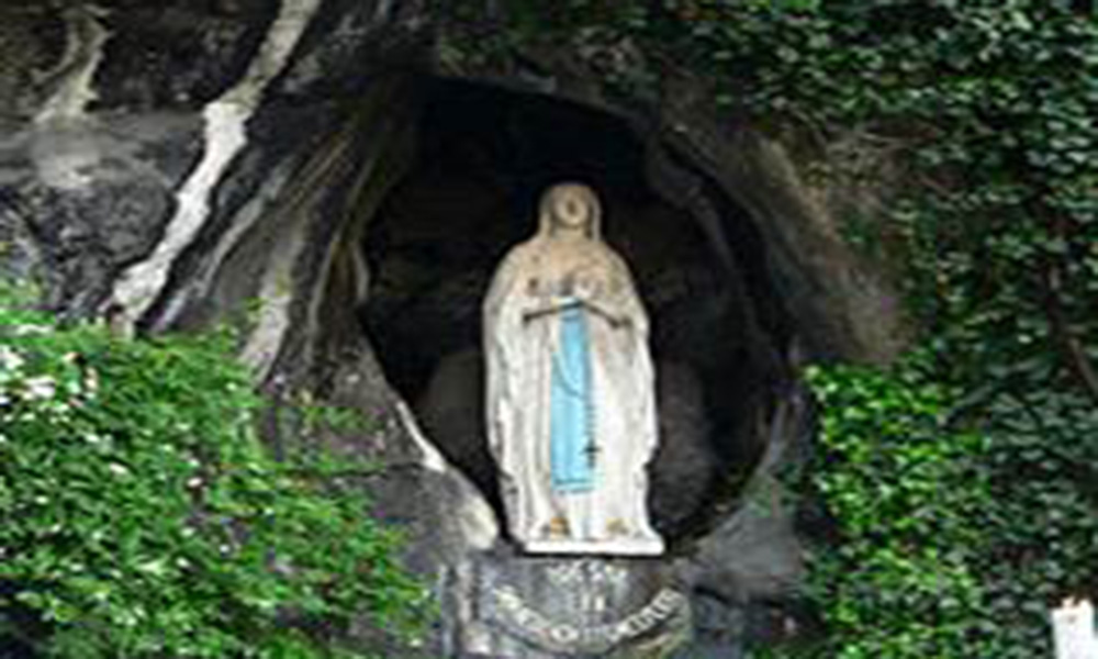 WISATA GOA MARIA CIGUGUR